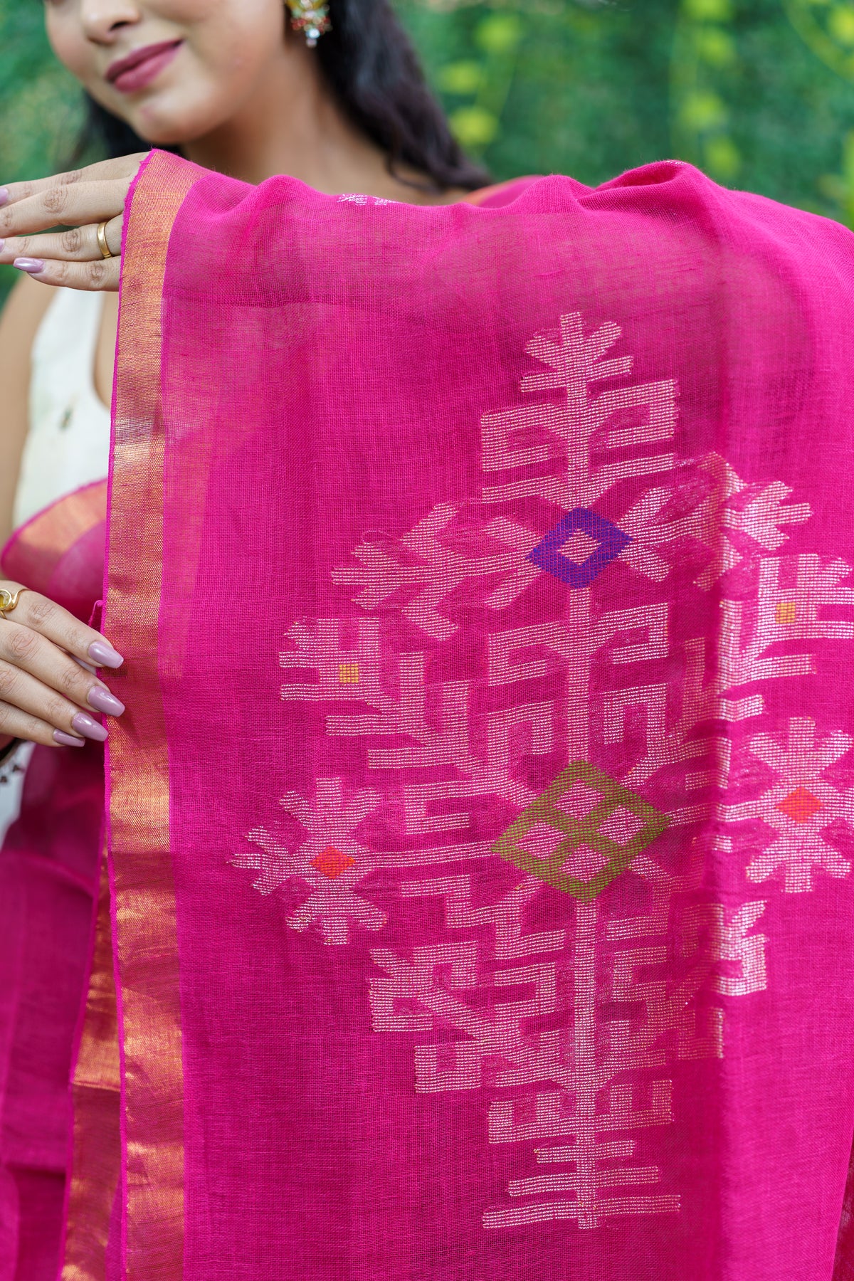 Rani Sawstik Linen Hand Woven Jamdani Saree with blouse piece
