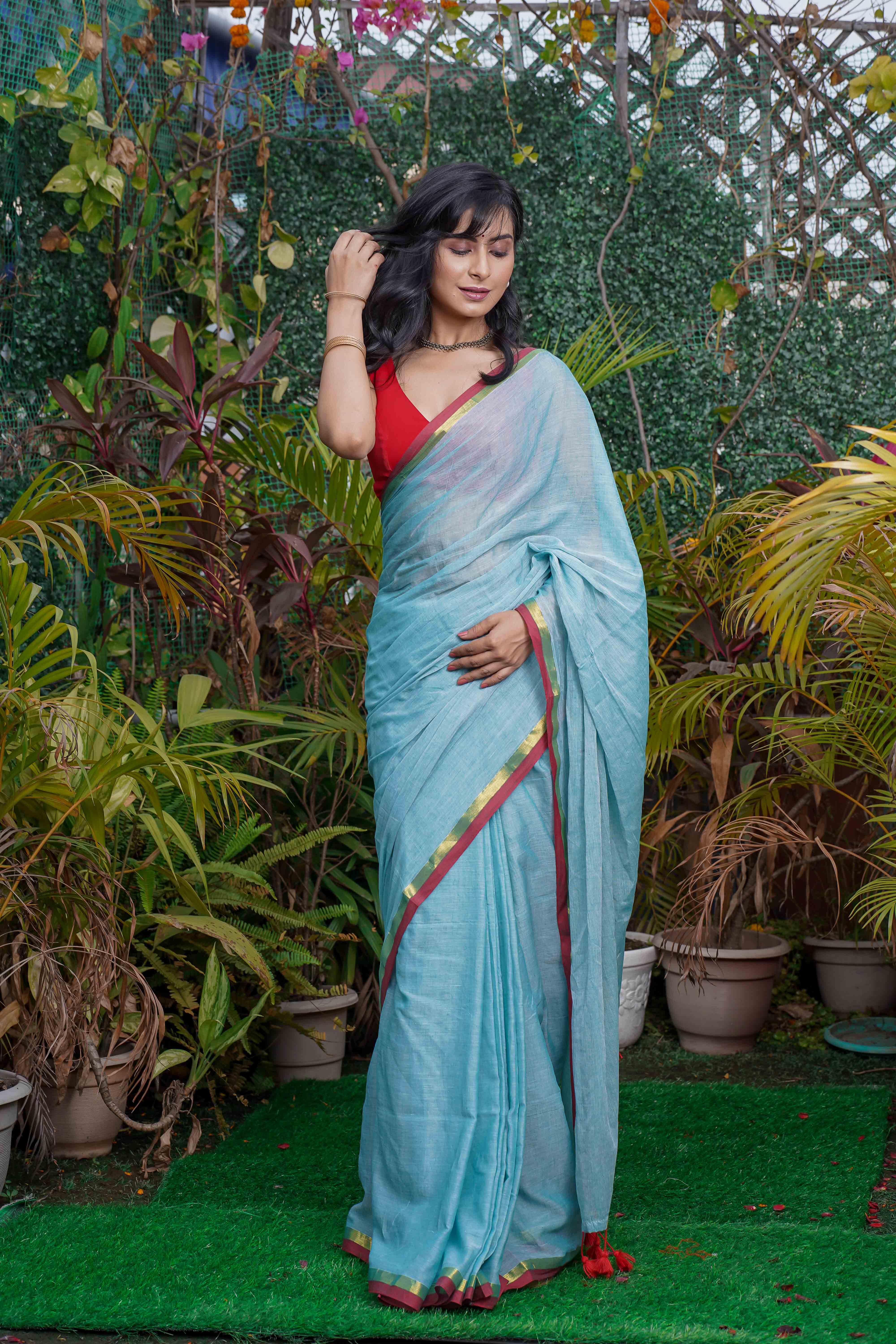 Aqua Blue Red & Golden border Mul Mul Cotton Saree With Blouse Piece