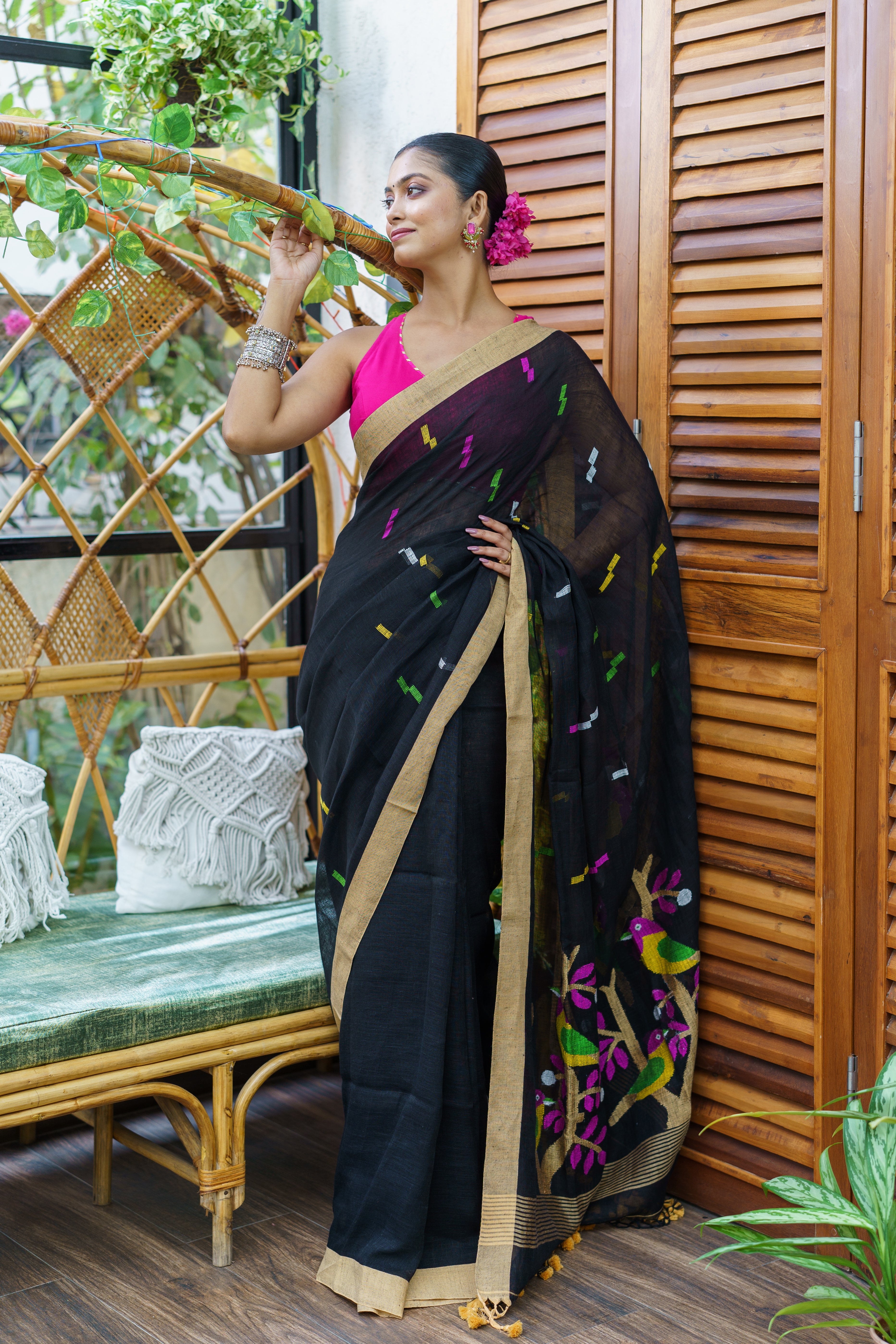 Black Birds Hand Weaving Linen Jamdani Saree with blouse piece
