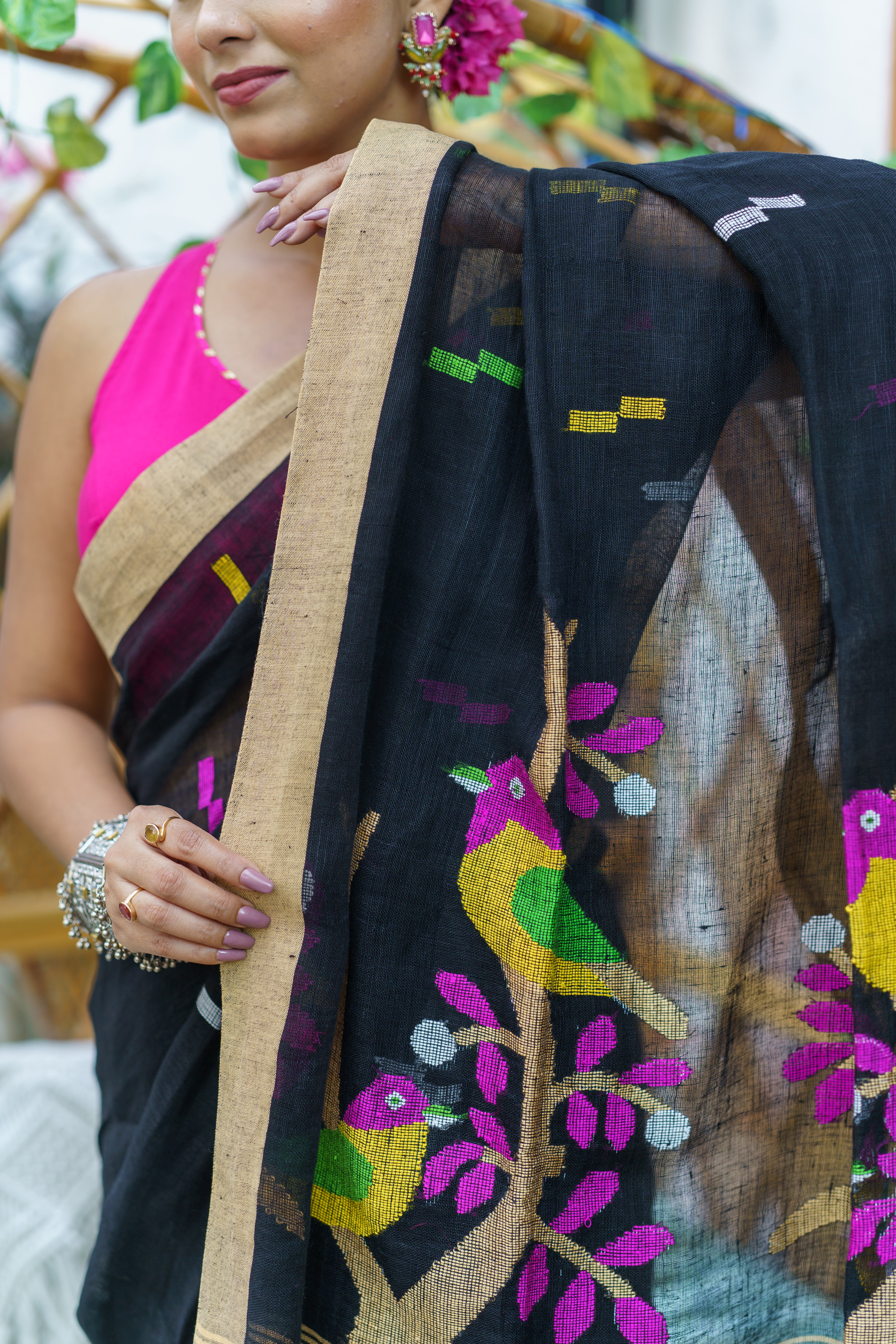 Black Birds Hand Weaving Linen Jamdani Saree with blouse piece