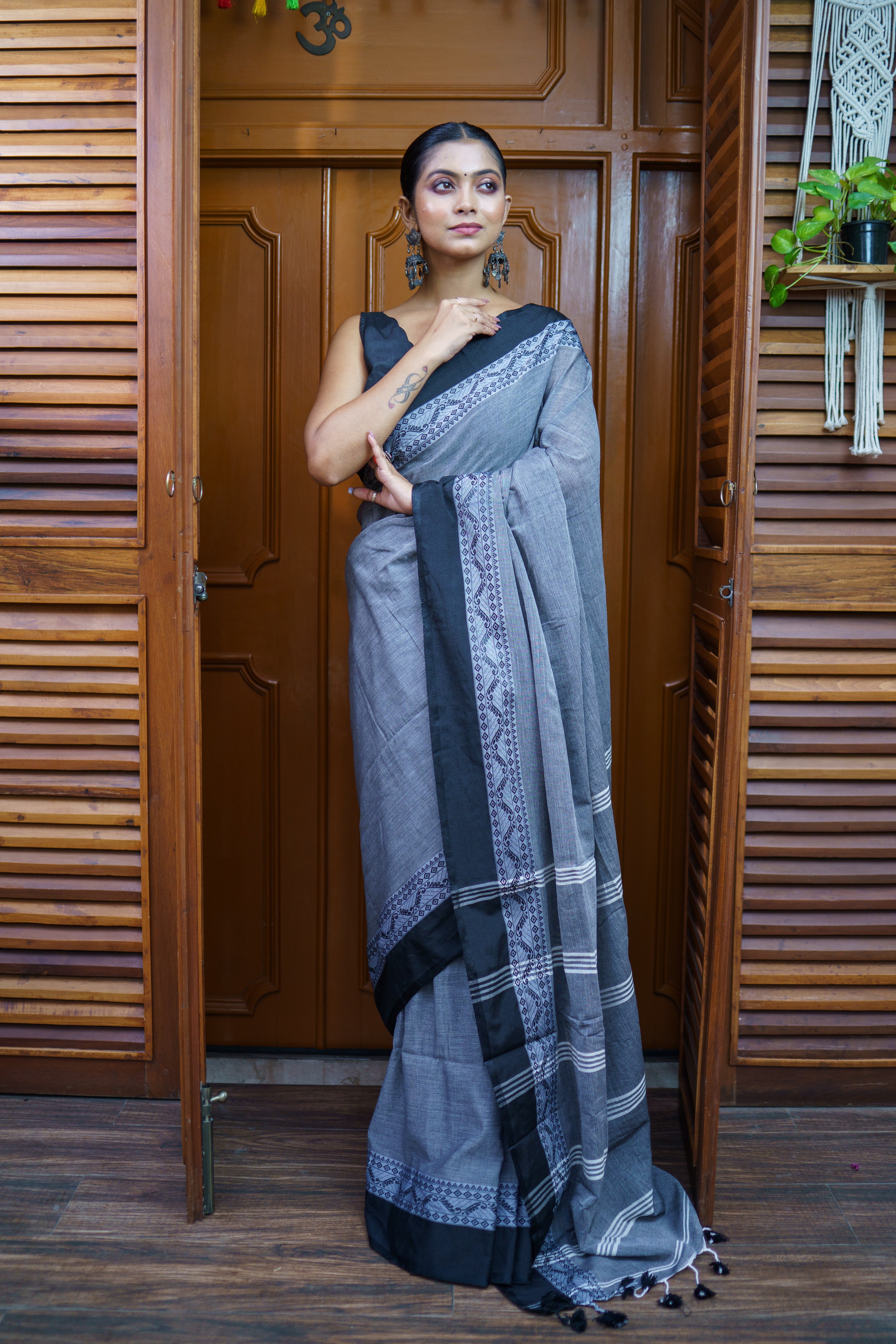 Grey & Black Mul Mul Cotton Saree