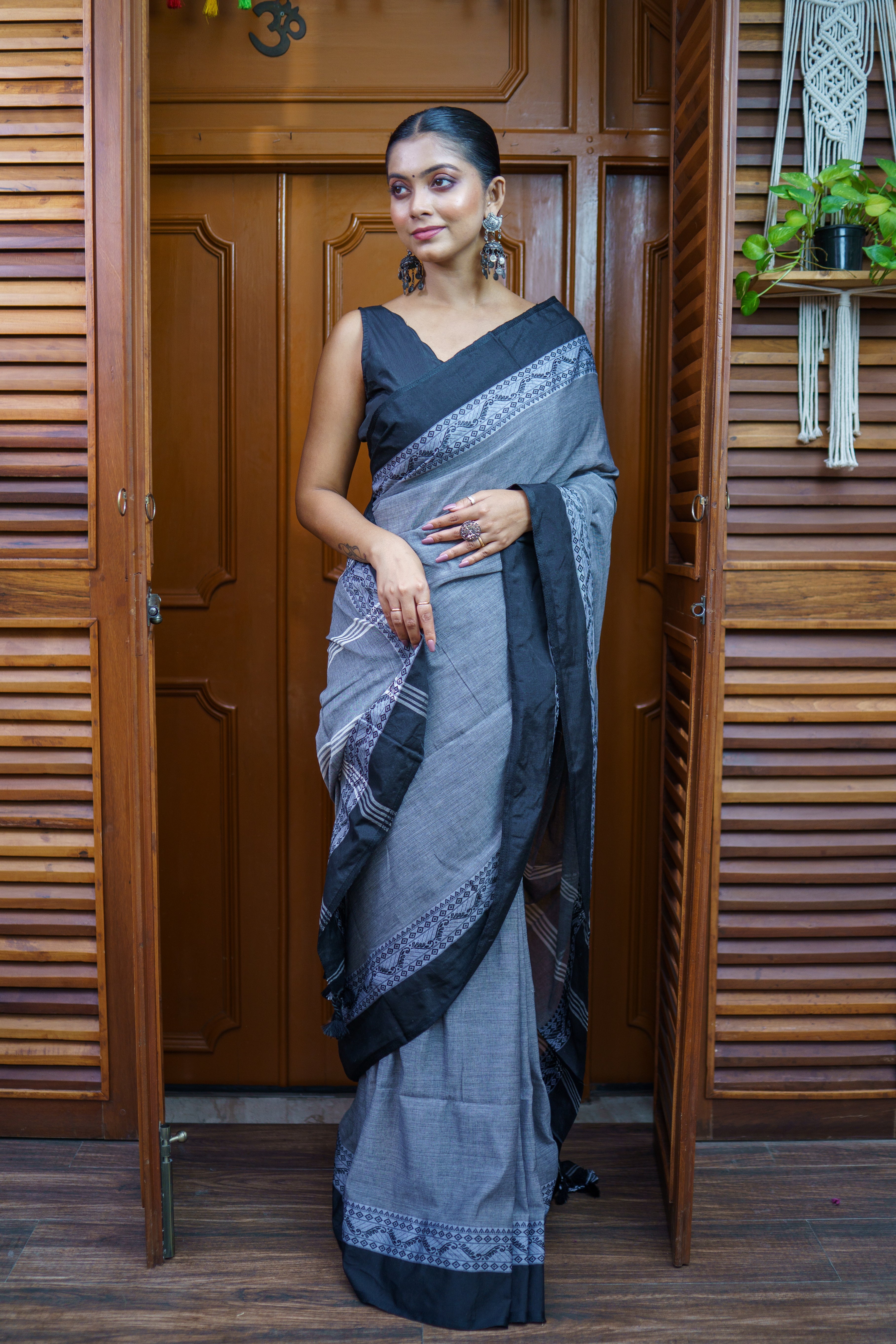 Grey & Black Mul Mul Cotton Saree