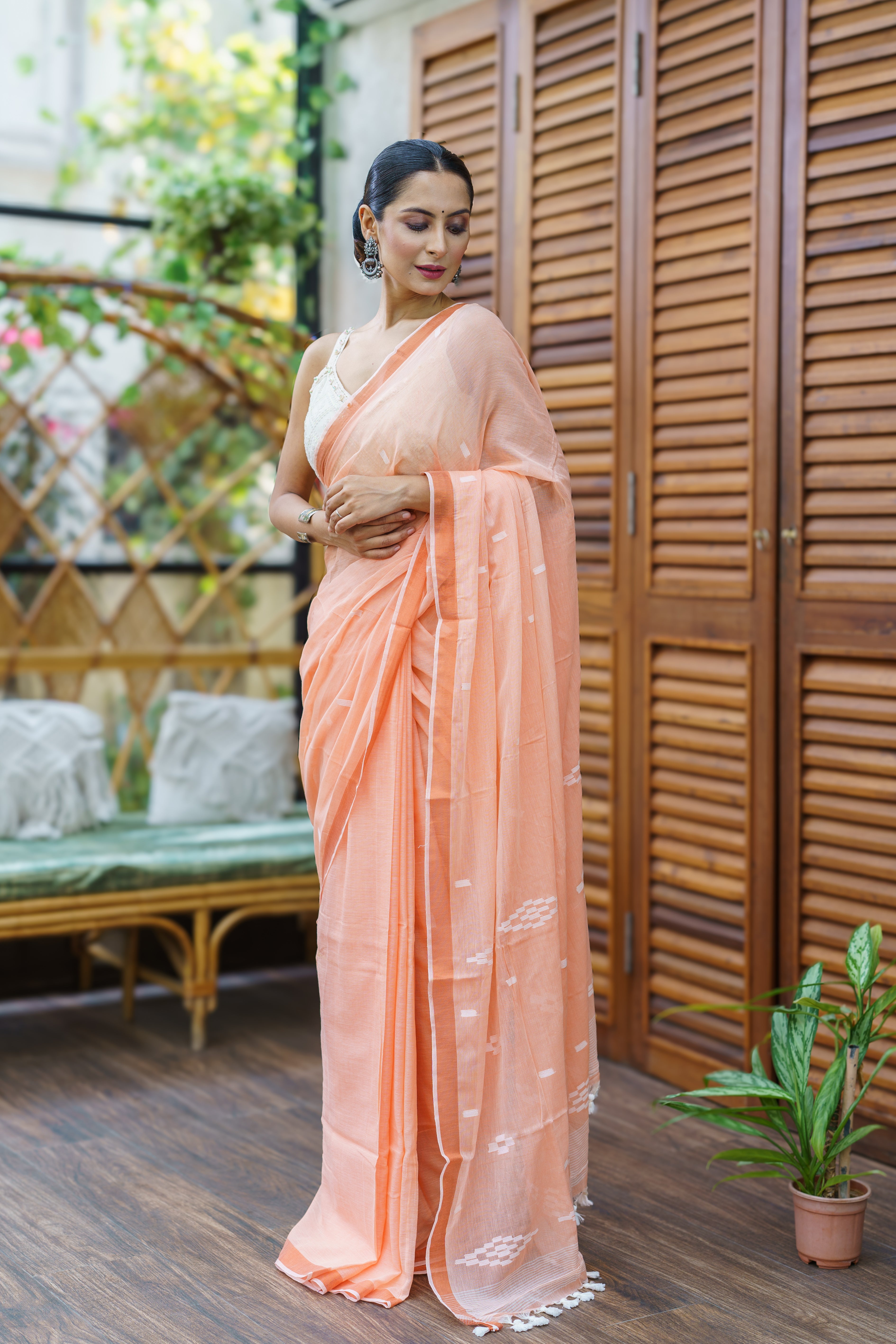 Hand Weaving Mulmul Cotton Saree- Peach