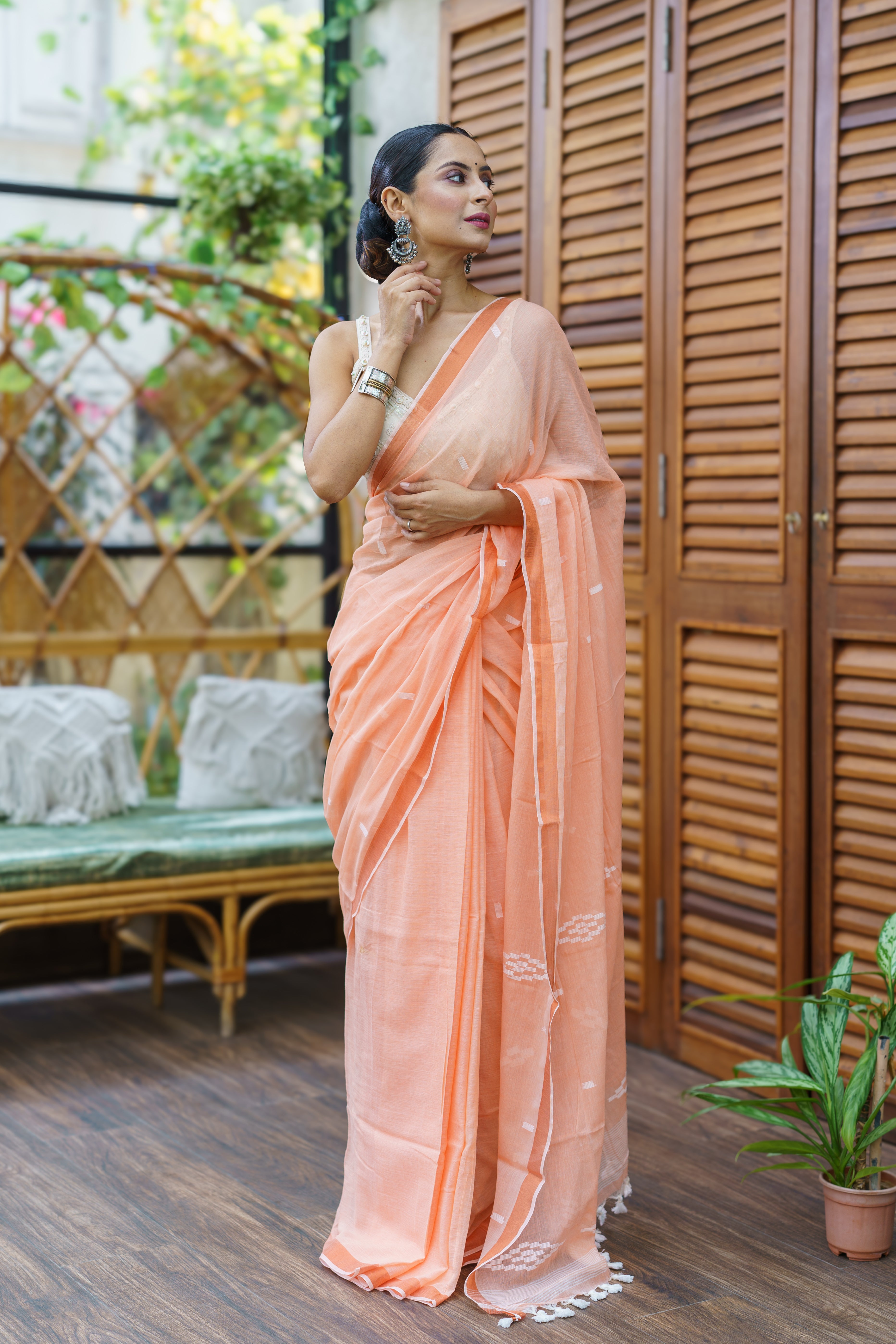 Hand Weaving Mulmul Cotton Saree- Peach