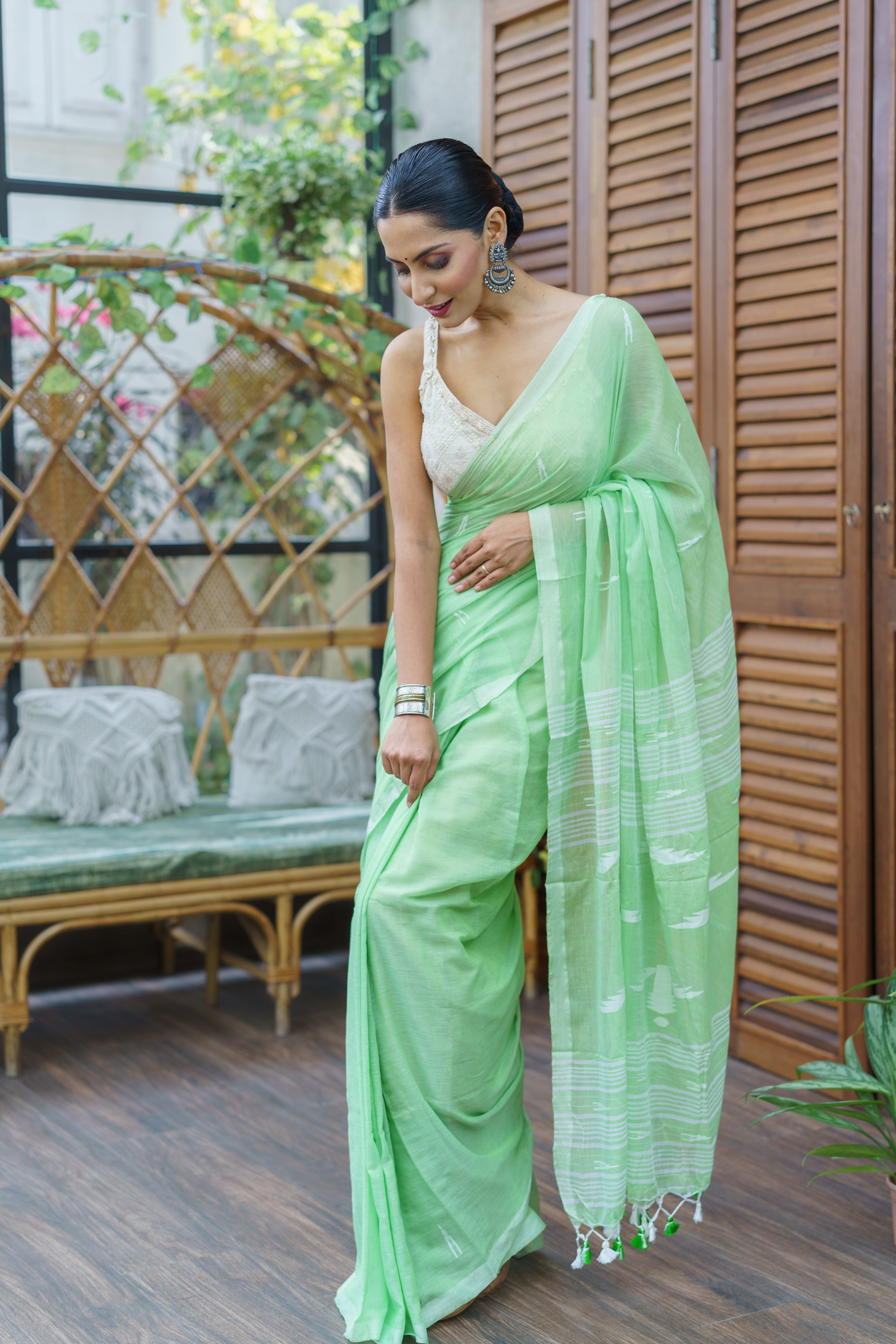 Vanya LIGHT GREEN PURE MUL MUL COTTON HAND WEAVING SAREE