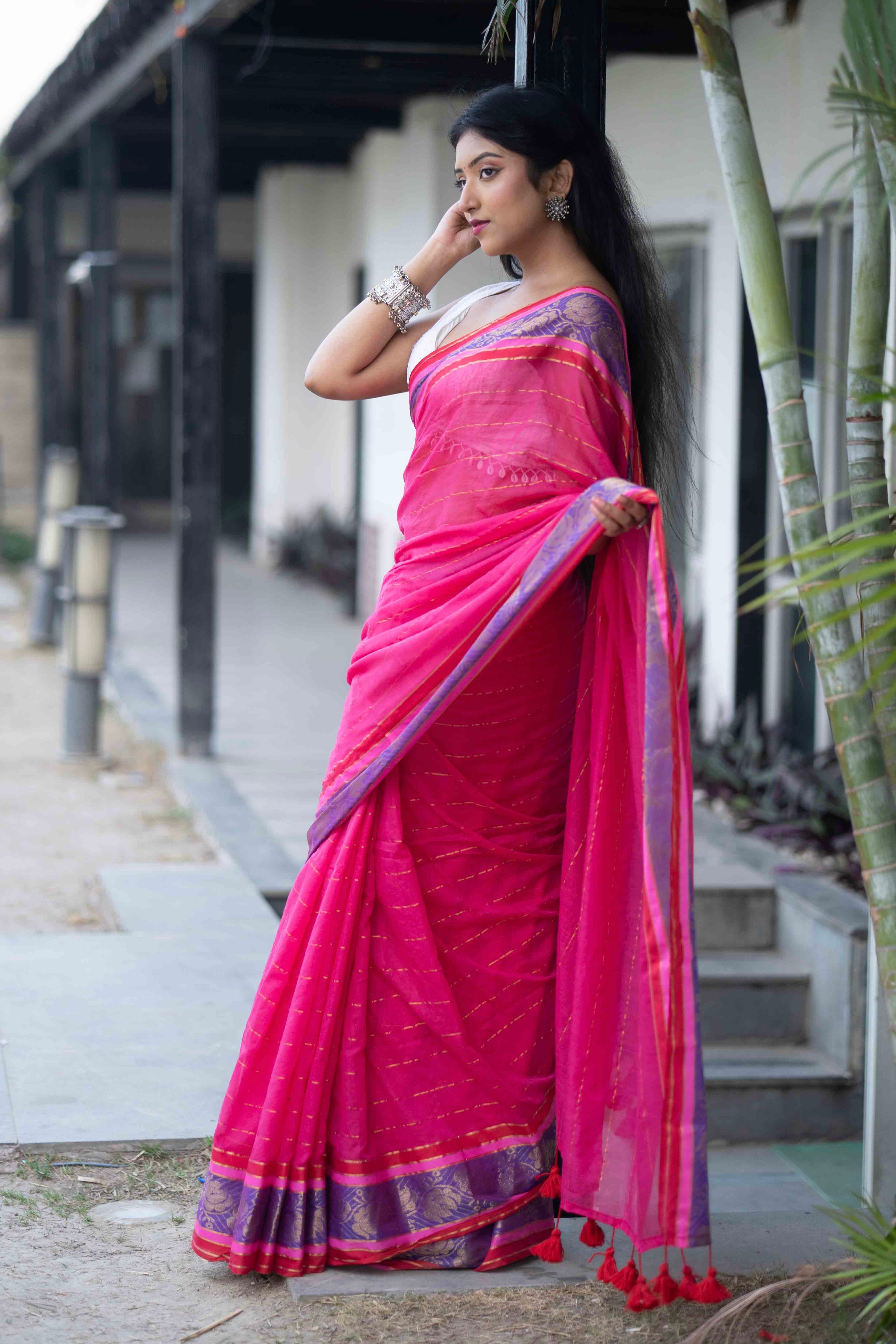 Rani golden zari stripes Mulmul Cotton Saree with with contrast Blouse Piece