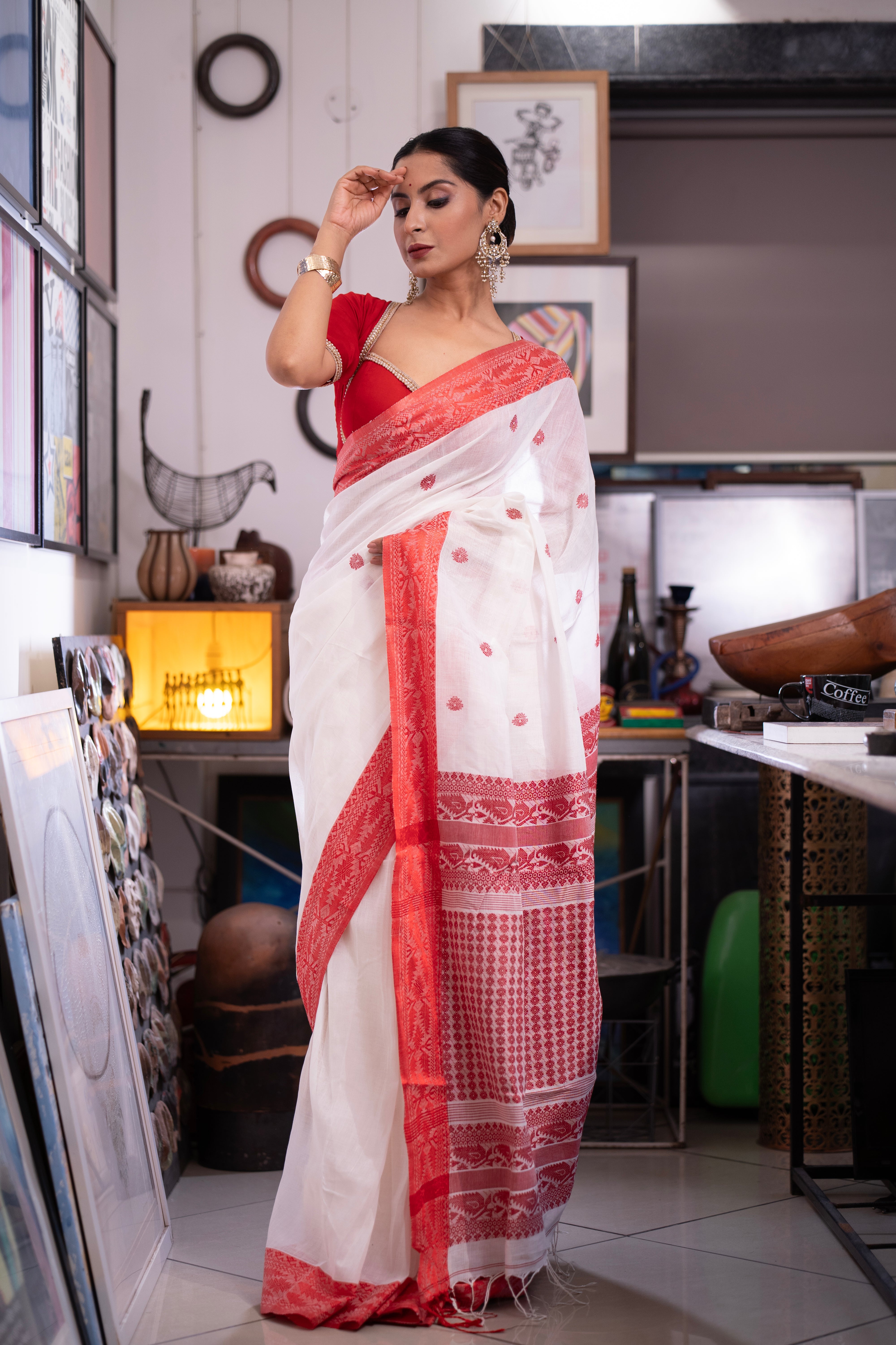 White Pure Masrise Cotton Handwoven Saree