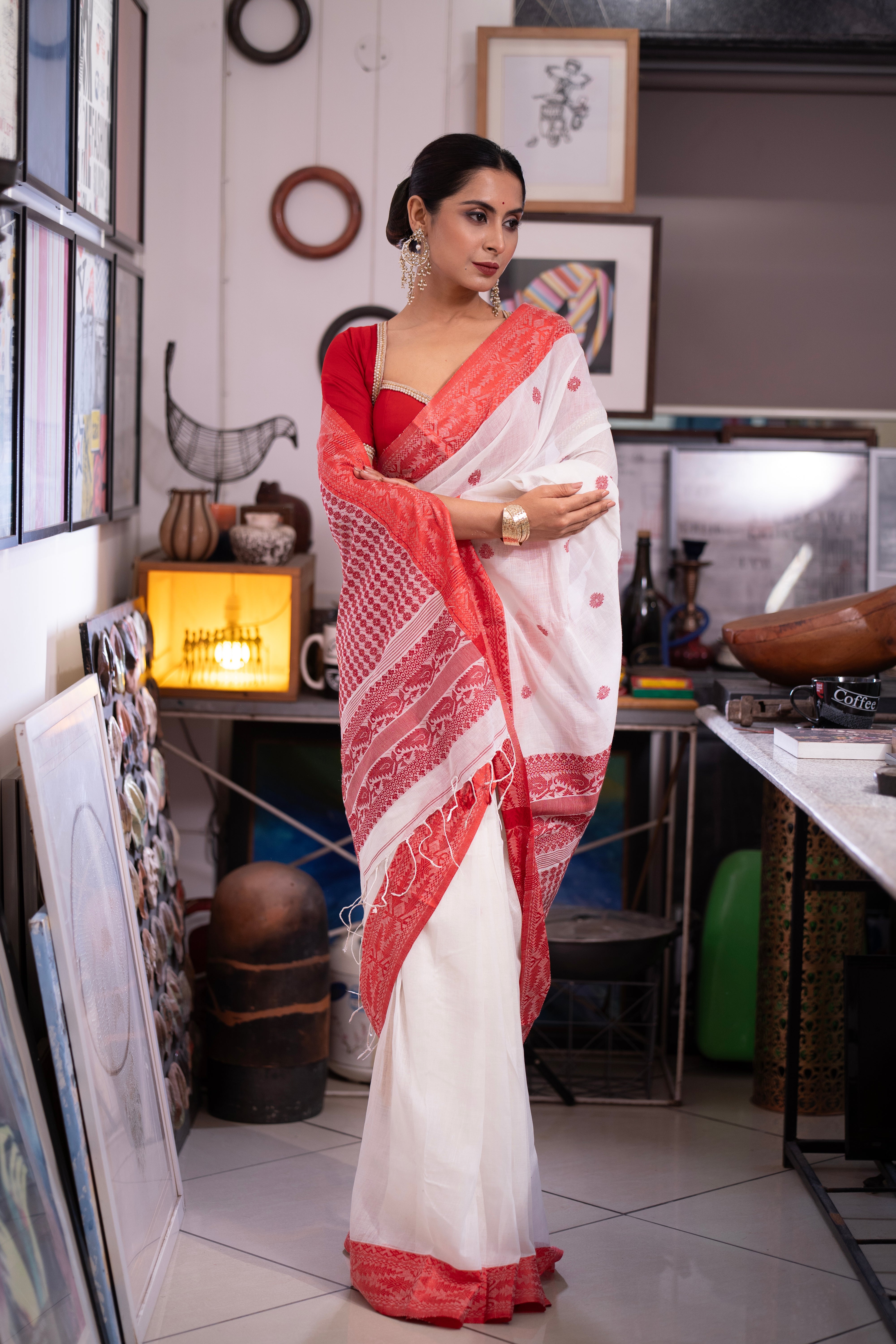 White Pure Masrise Cotton Handwoven Saree