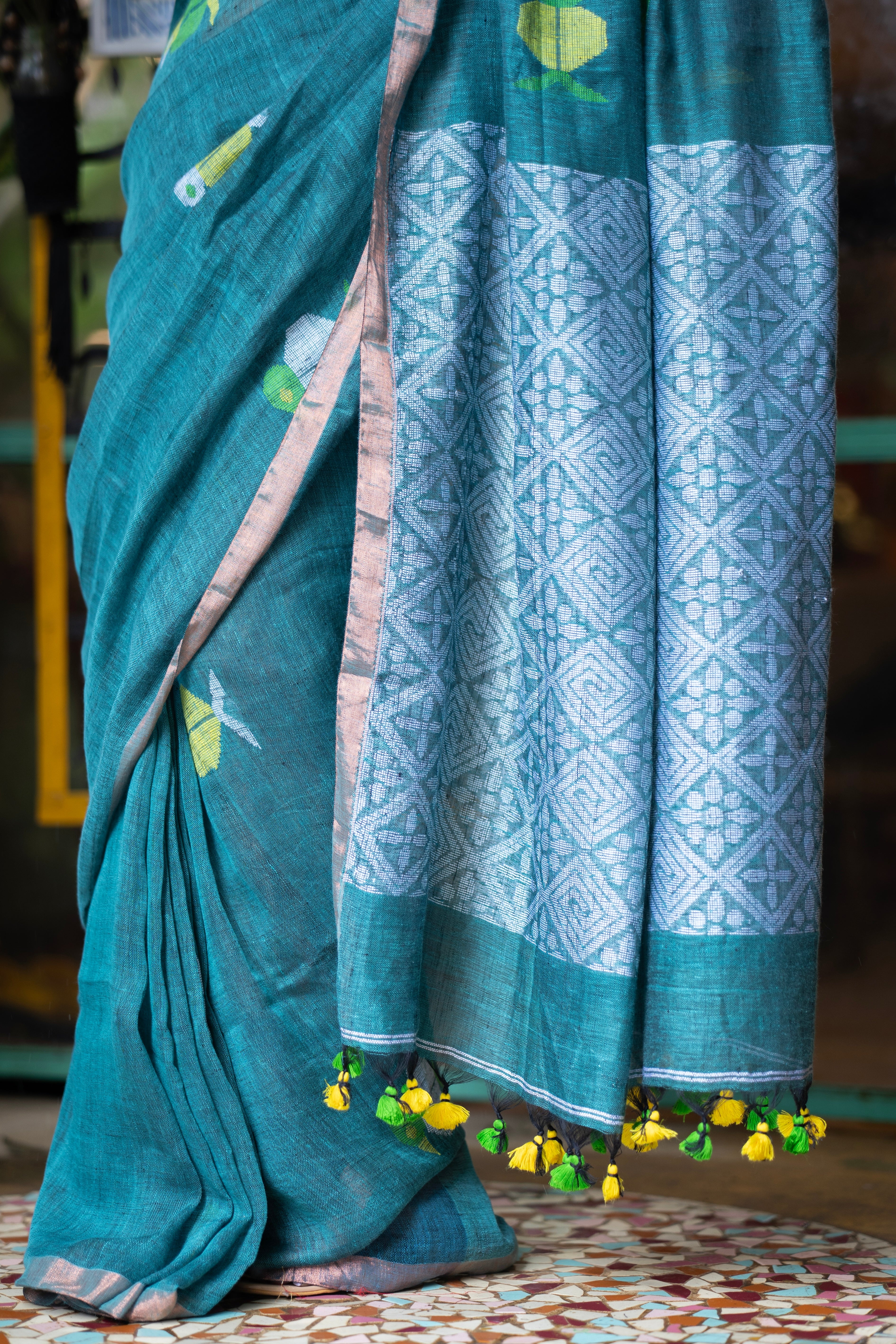 Handwoven Green Linen Jamdani Saree with Penguin Animal weaving