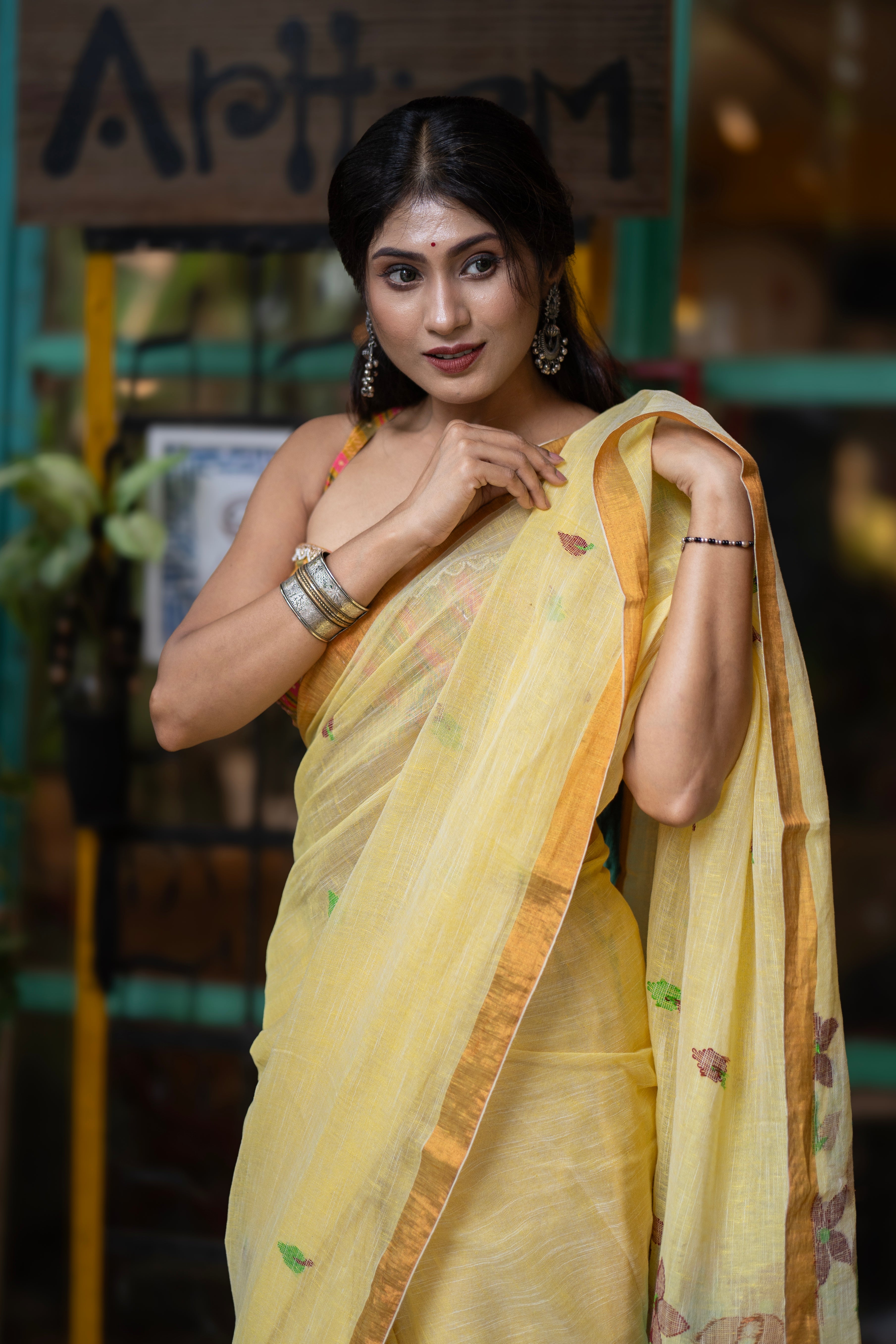Yellow Hand Woven Linen Jamdani Saree
