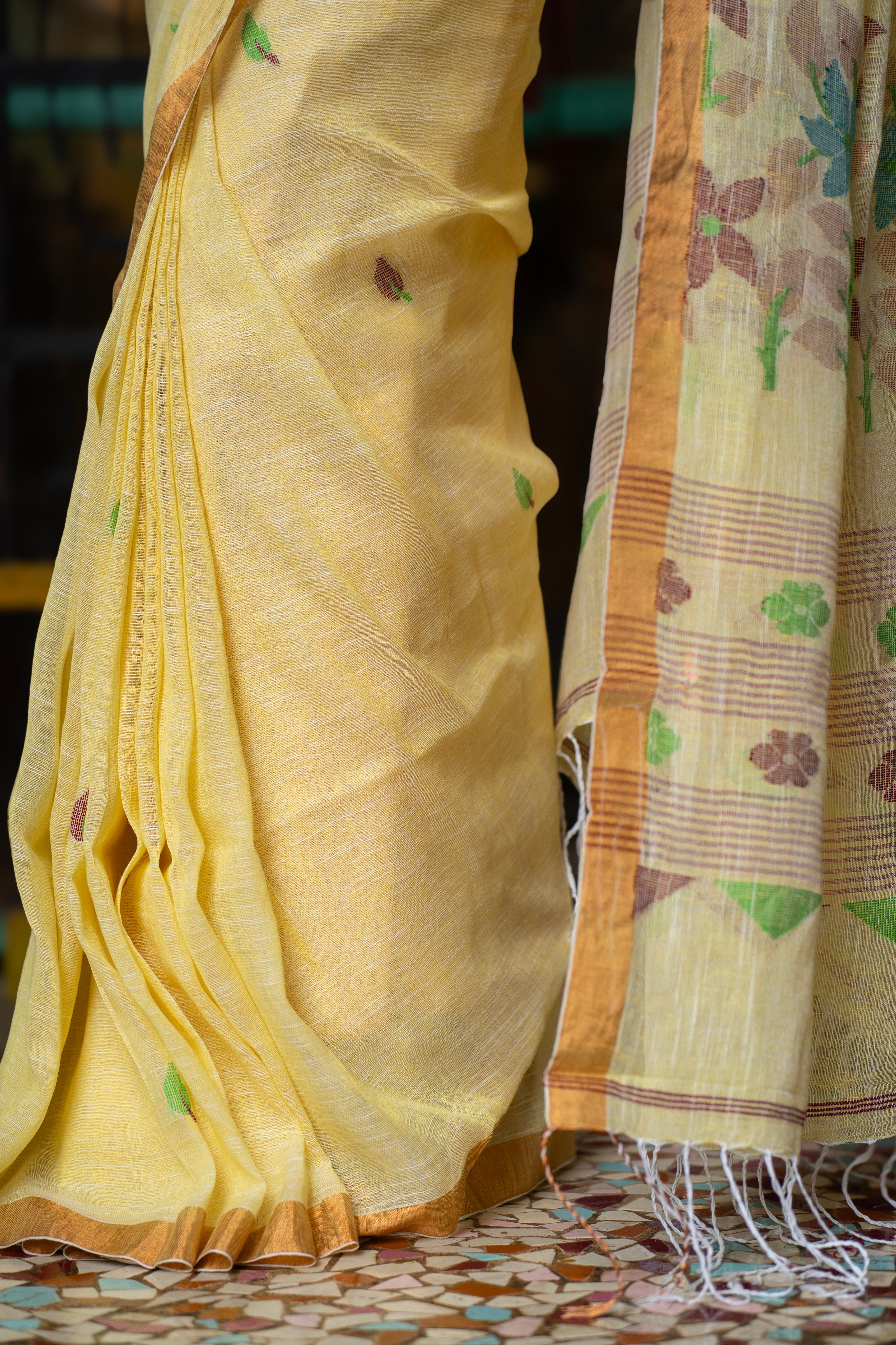 Yellow Hand Woven Linen Jamdani Saree