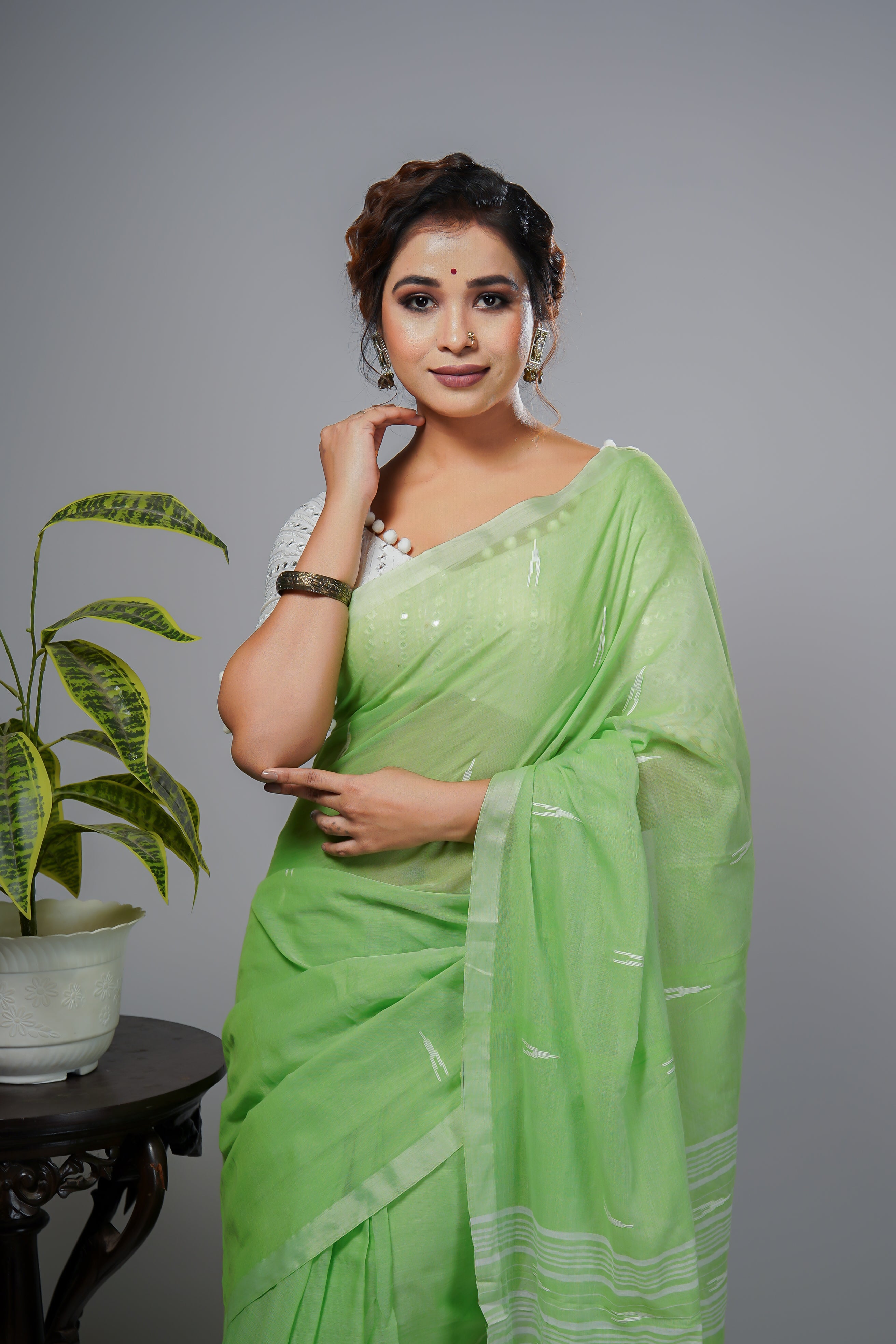 Vanya LIGHT GREEN PURE MUL MUL COTTON HAND WEAVING SAREE