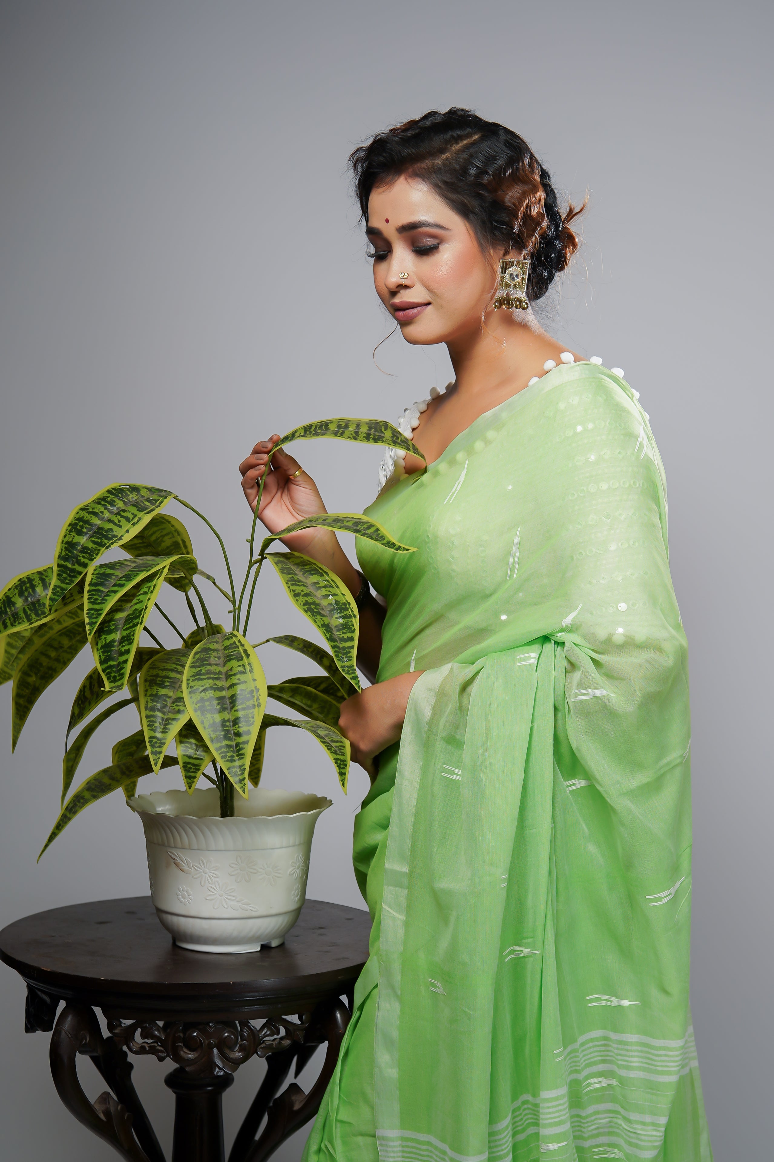 Vanya LIGHT GREEN PURE MUL MUL COTTON HAND WEAVING SAREE