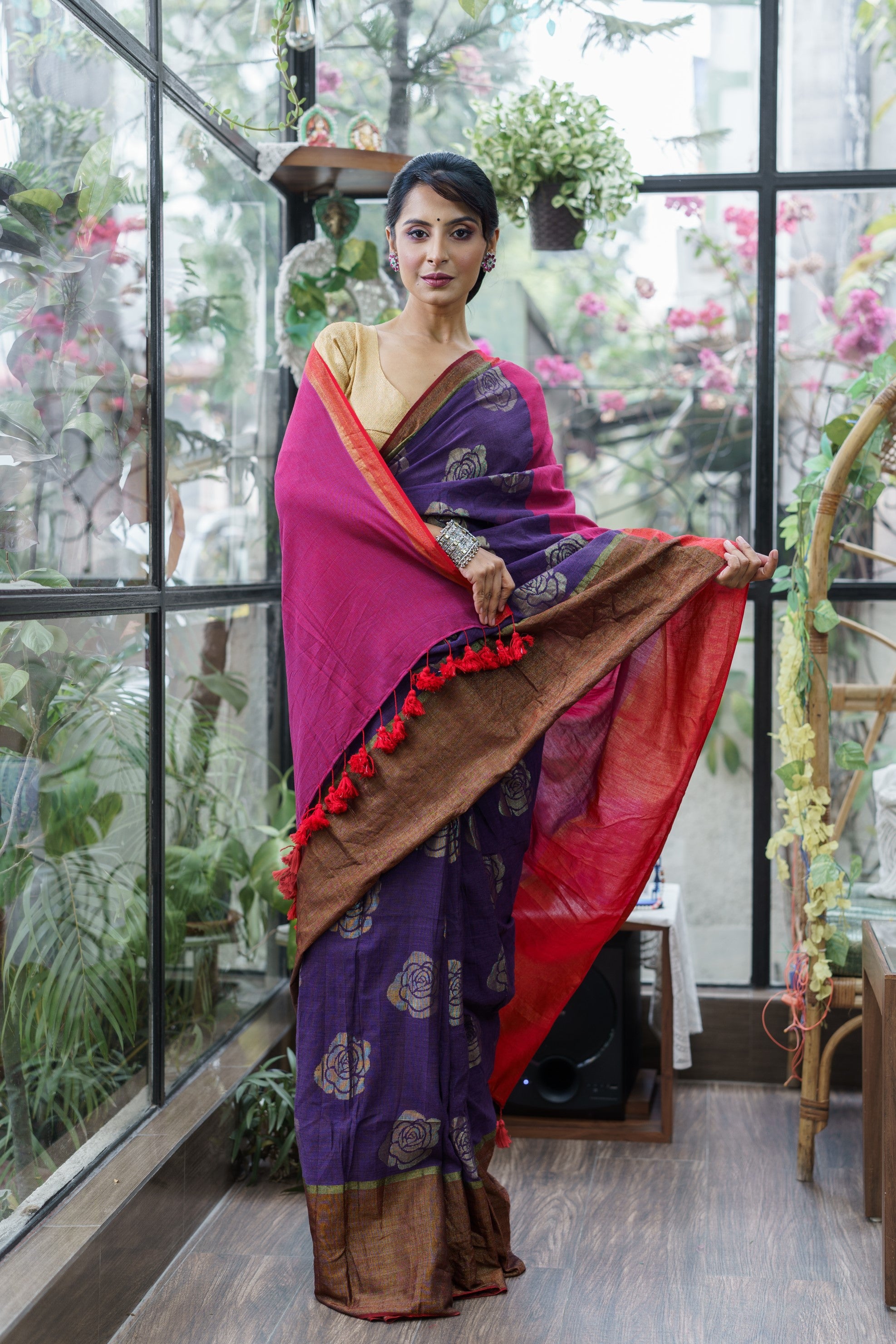 Purple Pure mul Cotton By Modal Rose Weaving Saree With Blouse Piece