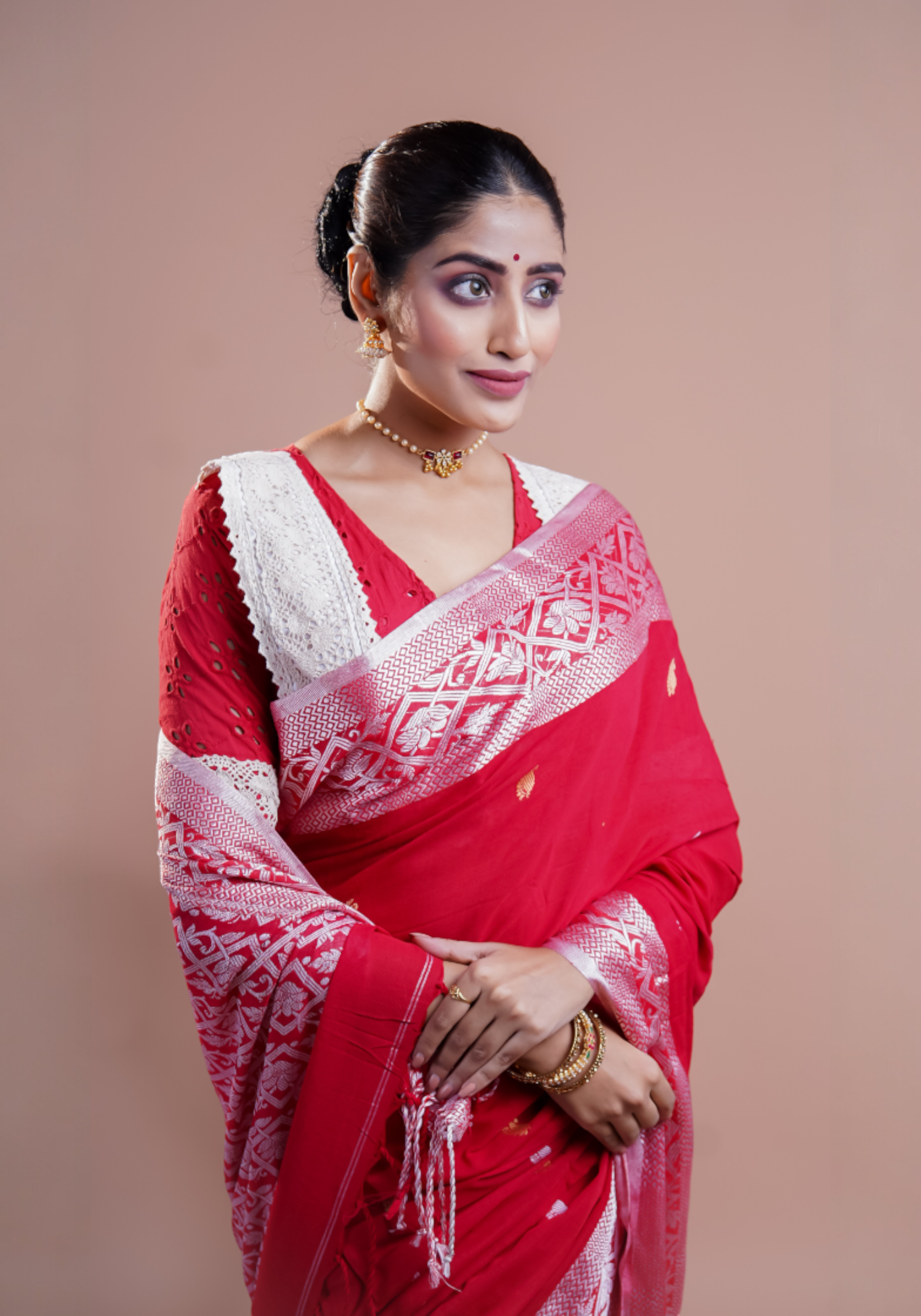 Red & white pure Mashrise Cotton handwoven saree