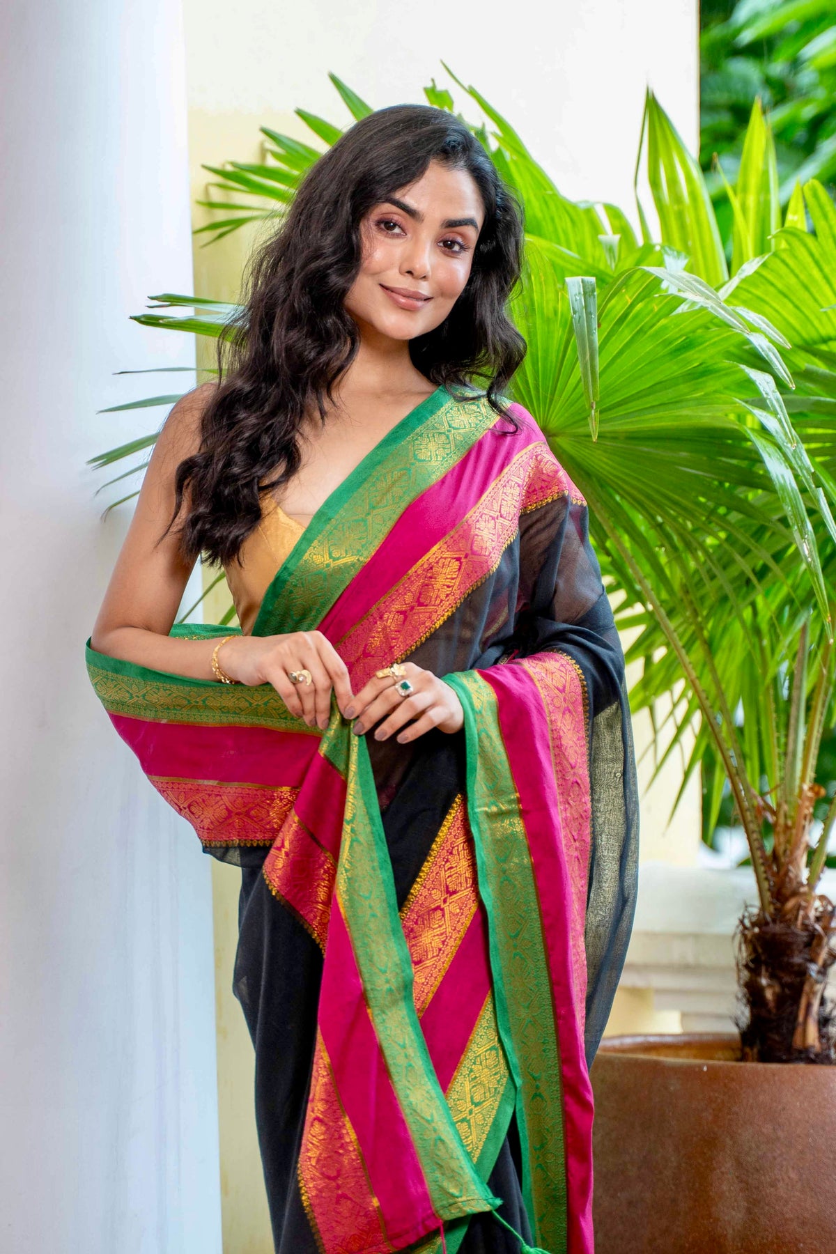 Black Mulmul Cotton Saree with Zari Border With Blouse Piece