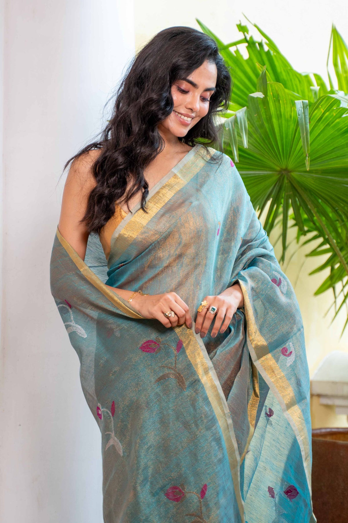 Baby Blue Dual Tone Handwoven Tissue Linen Saree with Tulip Motifs