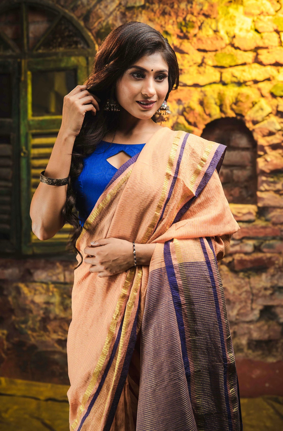 Hemlata Golden Check Mulmul Cotton Saree- Camel Golden