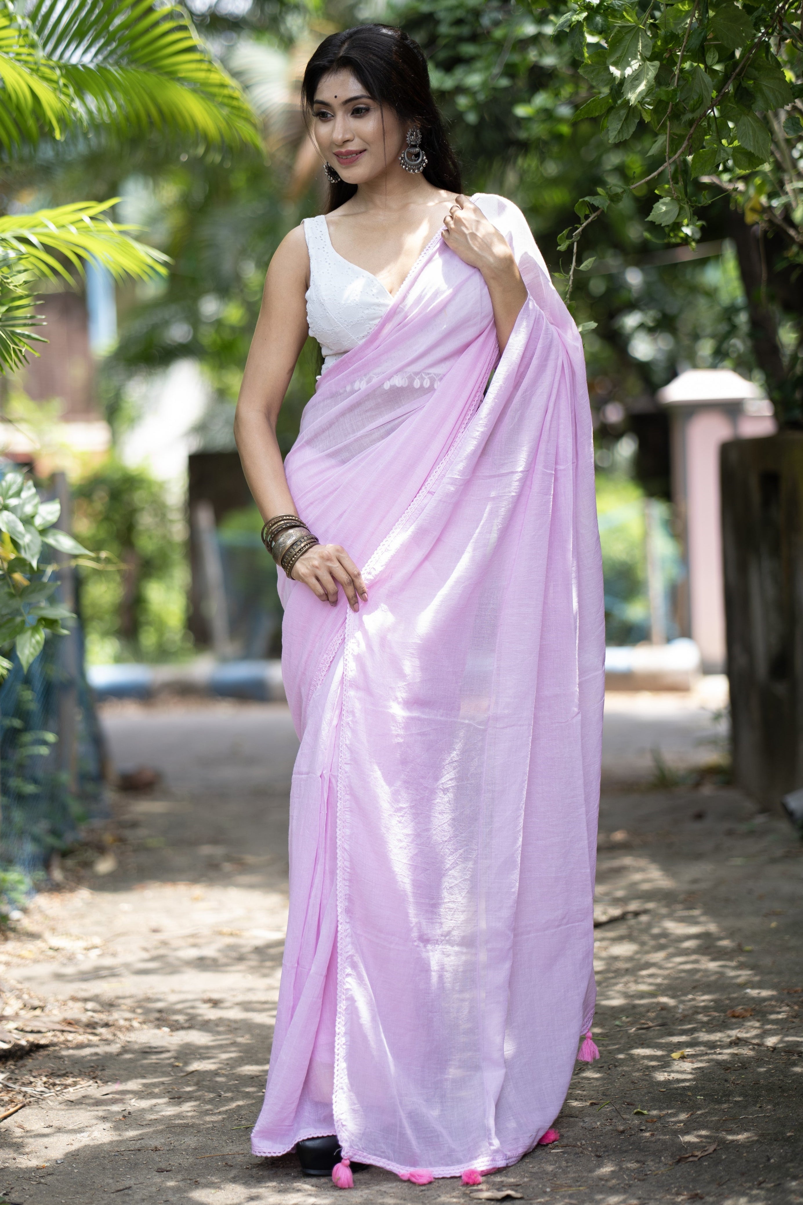 Lavender Rose Mul Cotton Saree with Embroidered Lace