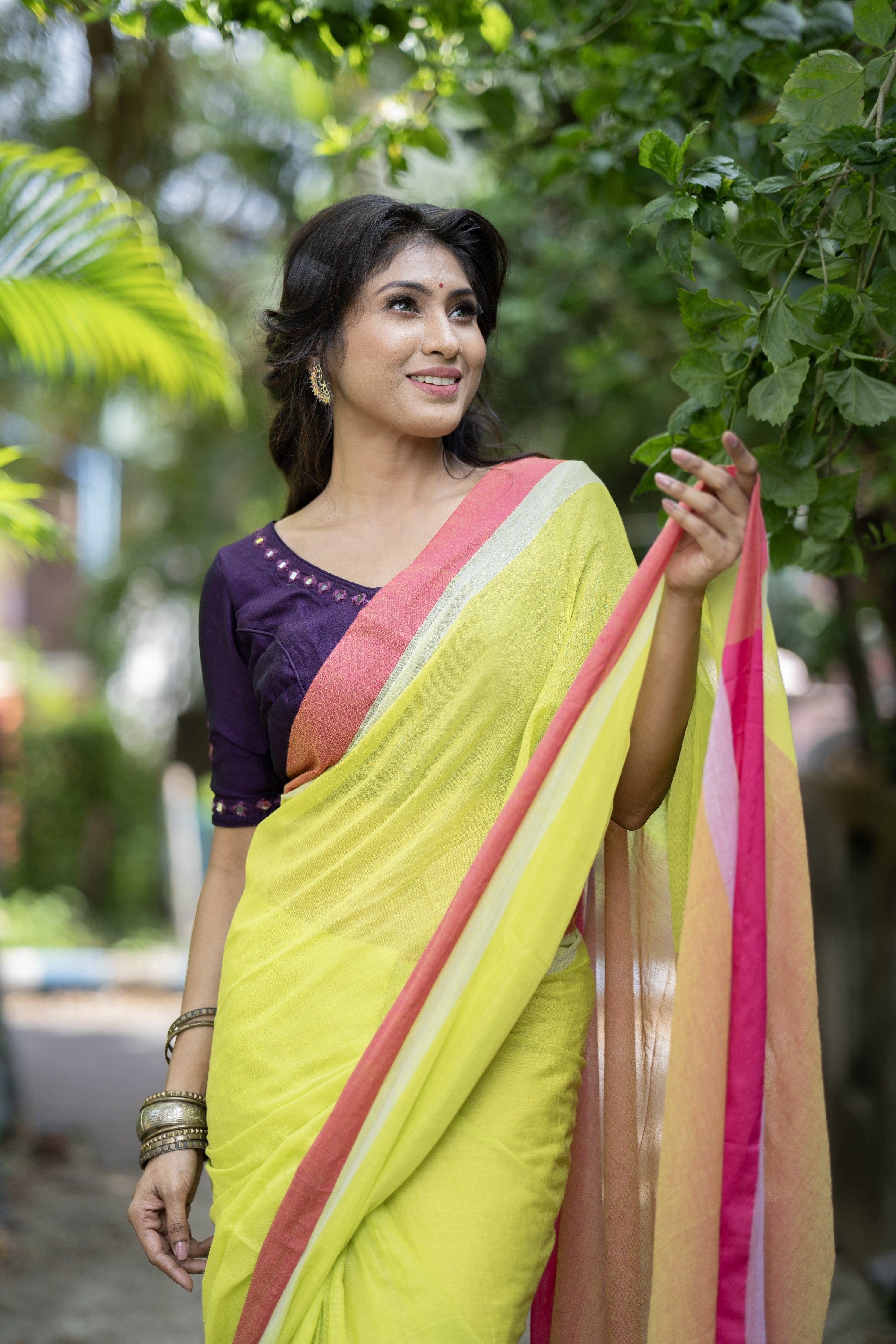 Light green & Rani mulmul cotton saree