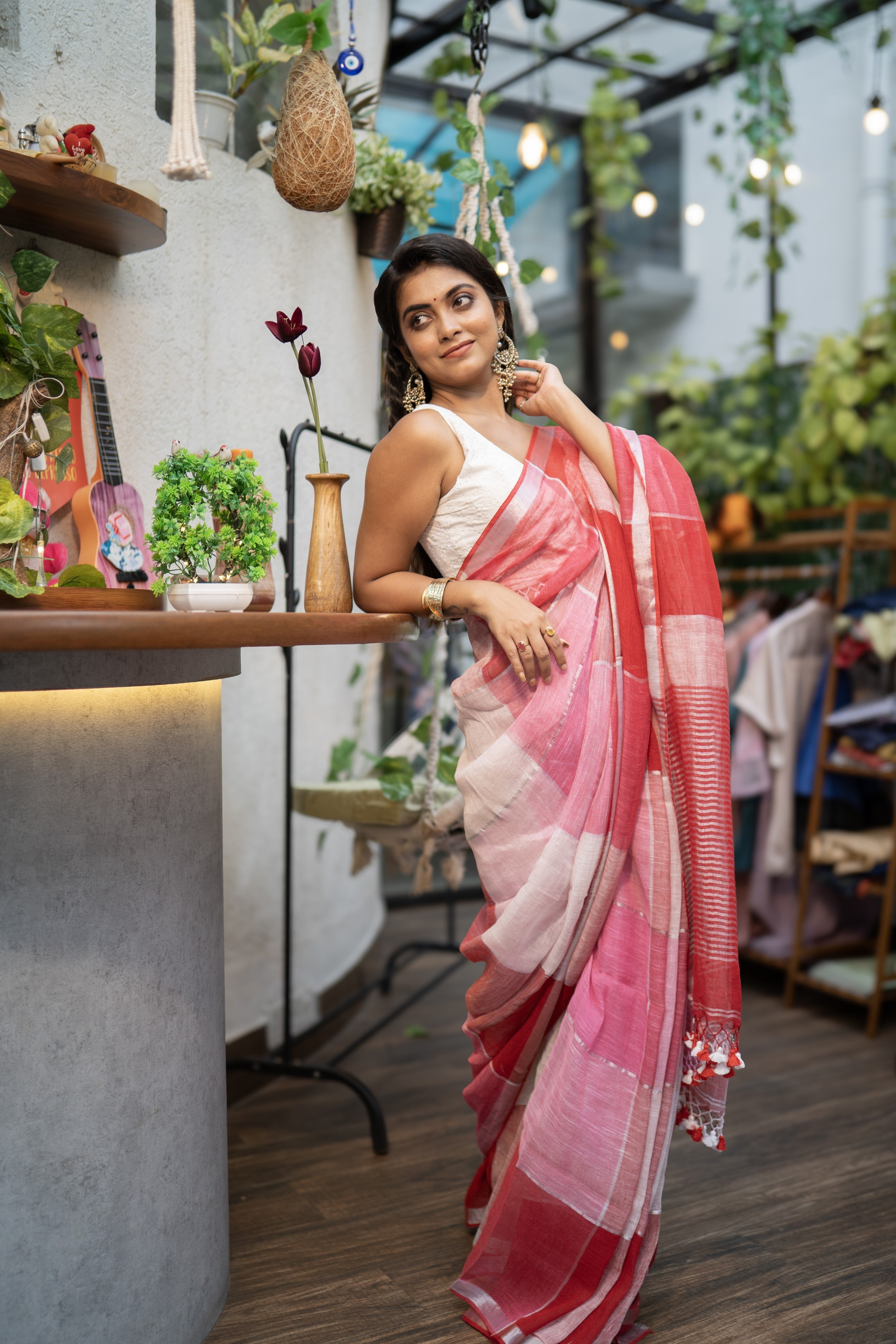 Pink & Red zari check linen saree