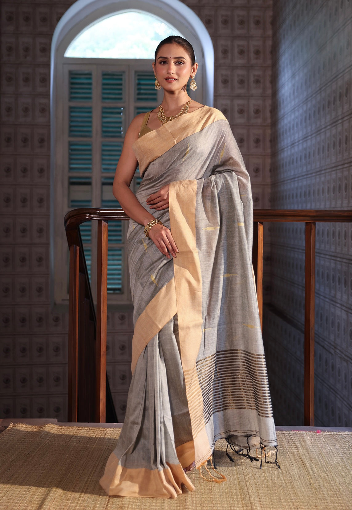 Squirrel Grey Handweaving Pure Cotton Saree with contrast Cotton saree