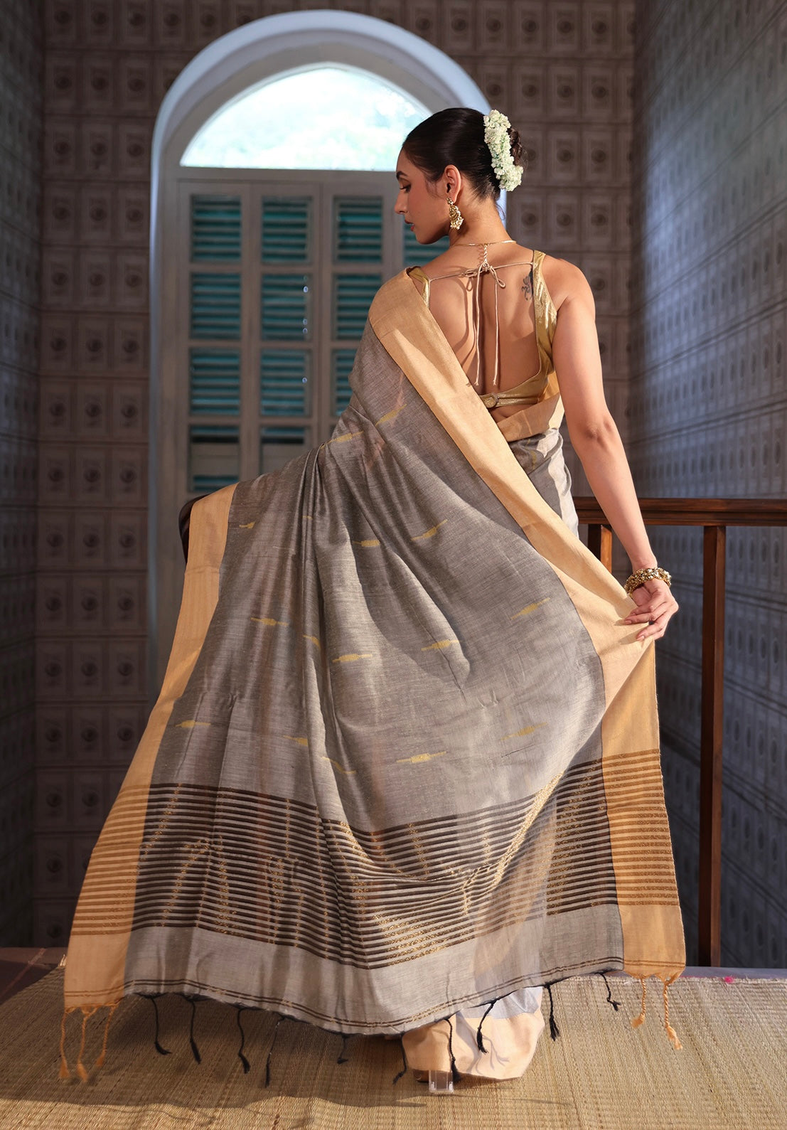 Squirrel Grey Handweaving Pure Cotton Saree with contrast Cotton saree