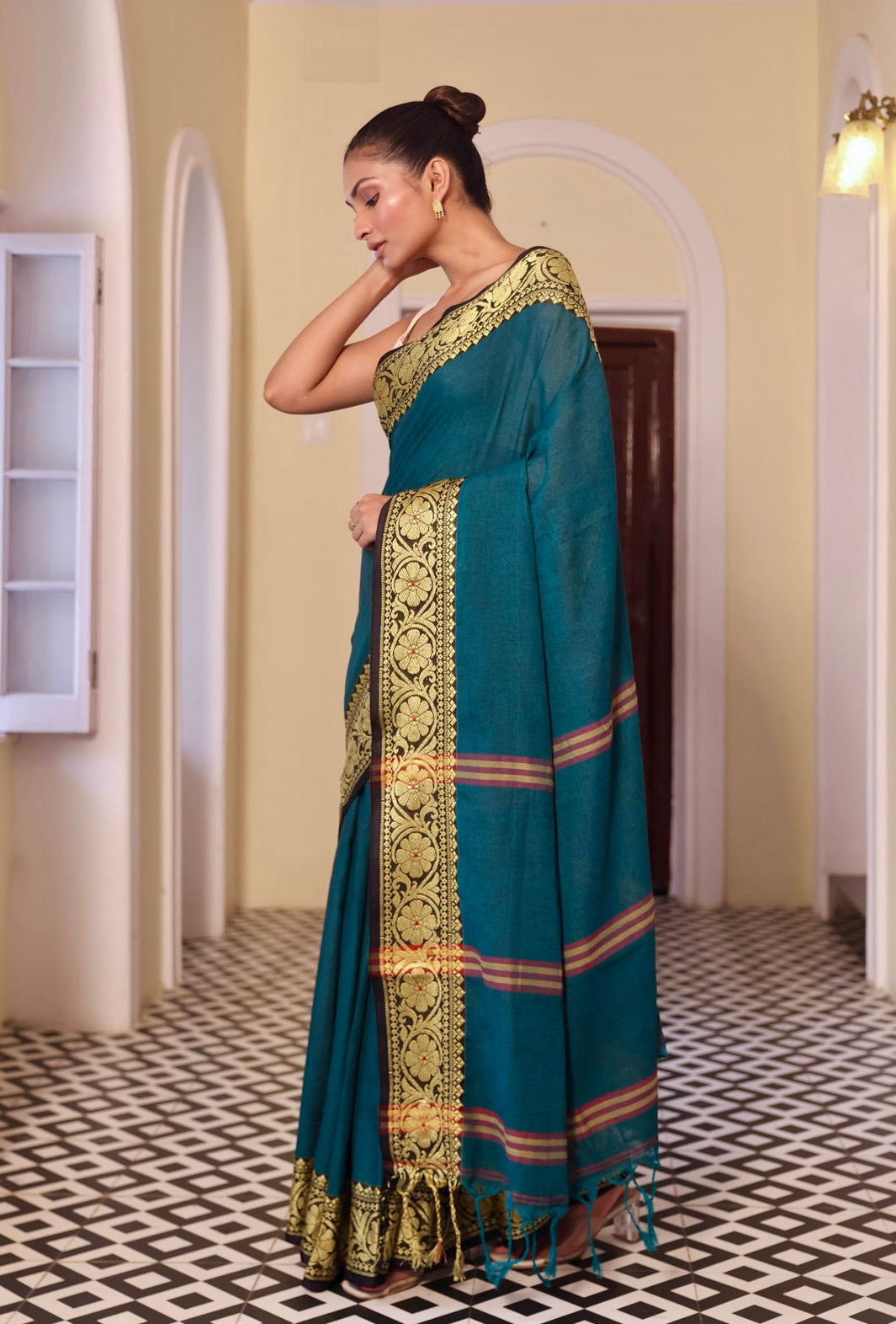 Teal Handweaving Pure Cotton Saree with blouse piece